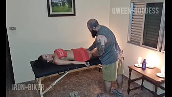 I was seduced during my first massage *** short ***