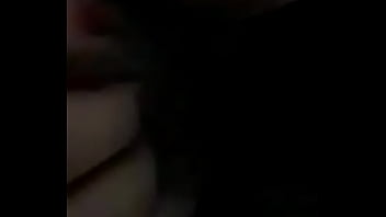 Lorinha da buceta rosa fazendo um remix