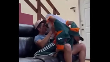 Follando Saliendo De La Escuela thumbnail