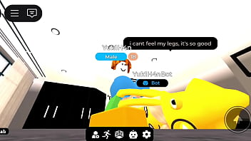 Un tocino vs youtuber yunu de roblox condominio