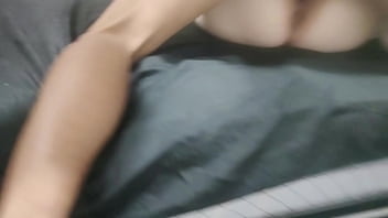 Tomando Leite De Macho Do Amante Dotado thumbnail