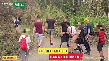 Levei 2 Amigos Héteros Para Foder Meu Cu Em Público Onde Homens Costumam Fazer Caminhada Enquanto Cada Um Se Reserva Para Comer Meu Cu Uma Plateia De Homens Observa E Se Masturbal thumbnail