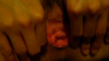 Japanese amateur open pussy and pumping