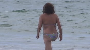 Had sex on the beach with my stepbrother huge cumshot in my pussy