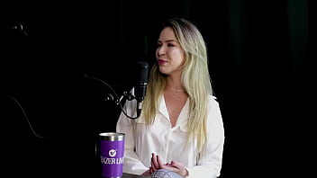 Está Fazendo Bastante Sexo Anal Gozou Tem Um Vibrador Que A Faz Ter Squirting Sozinha E O Seu Conteúdo Com Um Cadeirante Milena Moreau Sheer Red thumbnail