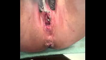 Pierced clit hard rubbing in latex gloves and hard stream pee