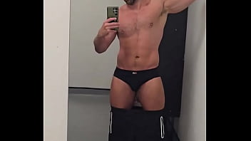 Oooosh anyone want to feed me burgers stroke hair and tell me how big and strong i am