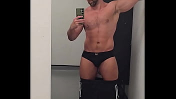 Oooosh anyone want to feed me burgers stroke hair and tell me how big and strong i am