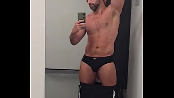 Oooosh anyone want to feed me burgers stroke hair and tell me how big and strong i am Oooosh anyone want to feed me burgers stroke hair and tell me how big and strong i am