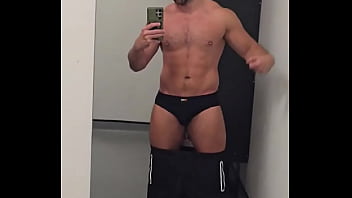 Oooosh anyone want to feed me burgers stroke hair and tell me how big and strong i am