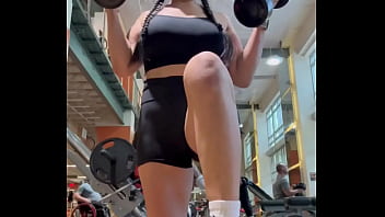 Snap yo fingers bicep curls 4 sets x 10 15 reps location evans fitness clubevansfitnessclub augusta georgia #bi