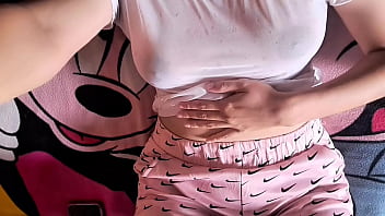 Esa es la ventaja de tener sexo sin protección con la amiga de mi novia todos los días