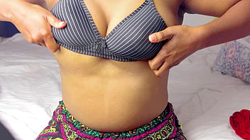 Indian babes know how to suck big dick