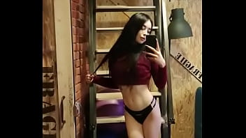 Showing off my ass for you