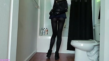 Momo yaoyorozu peeing voyeur sage eldritch