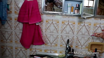 Dando o cu no banheiro com gosto pro dotado giving her ass in the bathroom with gusto to the big man