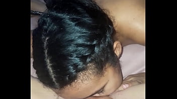 Video casero sin editar mi hermanastra me chupa el pene bien rico