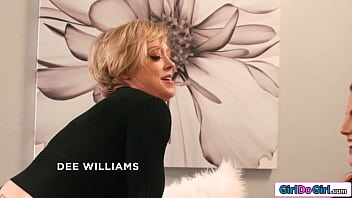 Eva nyx is used to bff fiona frost having sex with her busty stepmom dee williams ifo stepdaughter licks the milf while getting her nails done