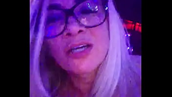 No clube de swing esperando algum macho pra foder