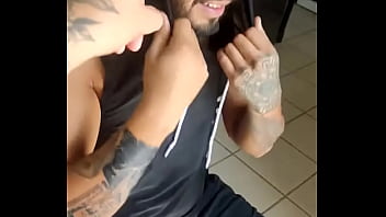 ¿cómo se organizan para sus videos jajaja el señor simplemente se calienta y grabamos pero es más rico a