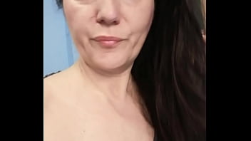 Bon lundi je suis disponible pour des appels videos et des échanges sextos