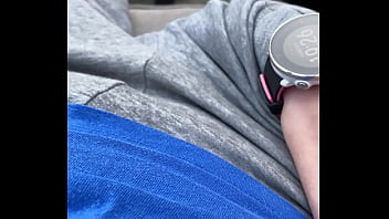 Poser sur la terrasse bisous mes amours