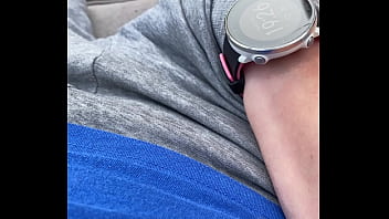 Poser sur la terrasse bisous mes amours