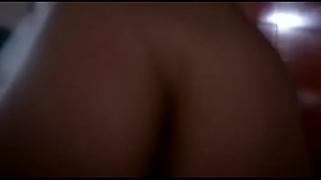 Novinha sentando com tudo