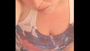 Watch my sexy pussy pissing closeup