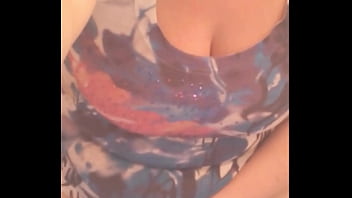 Watch my sexy pussy pissing closeup