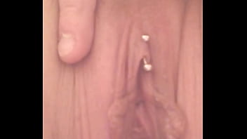 Watch my sexy pussy pissing closeup