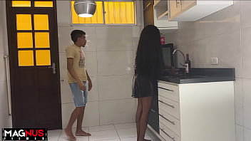Sexo na cozinha com minha namorada sexy