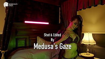 Brook logans four poster solo play