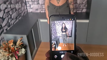 Testing the qween goddess's foot *** short ***