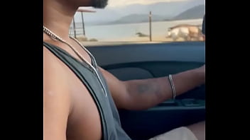 Ele me faz tirar a calcinha toda vez que estou de vestido