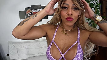 Milf marombada pede dois e faz dp mell albuquerque