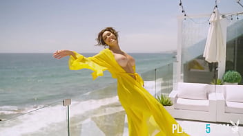 Big boobs and round ass latina milf gets fully naked for playboy