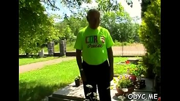 Shameless gina blows shaft and bounces it