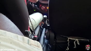 “um copo d’água e um pau não se nega a ninguém né ” ontem o plano era ir pro centro caçar na rua mas esse ube “um copo d’água e um pau não se nega a ninguém né ” ontem o plano era ir pro centro caçar na rua mas esse ube