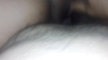 Como le gusta que le de por ahí