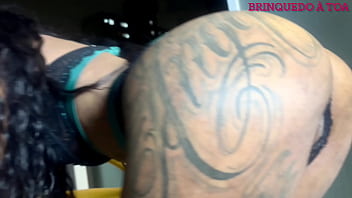 O padrasto mais novo comendo a magrinha na varanda com os vizinho olhando do hotel na república completo todos os vídeo no share