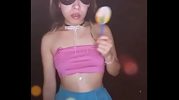 Bonneyuwu 11 46 chupando chupetin