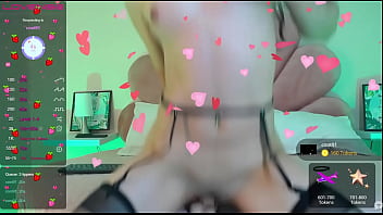 Chica latina multifacética se corre lmirandalov1