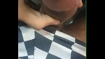 Masturbación a solas en casa 3