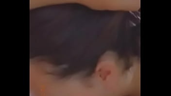 Gostosa mamaando pal do namorado