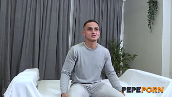 Emmita smile wants a massage with a very happy ending