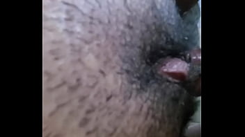 Se le moja demasiado el coño