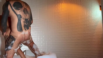 Follando con la hermosa joven colombiana allison sweet en un jacuzzi