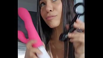 Today i have two toys with me that i would try come in my fan club and choose which one⬇️ link in comments