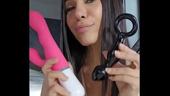 Today i have two toys with me that i would try come in my fan club and choose which one⬇️ link in comments